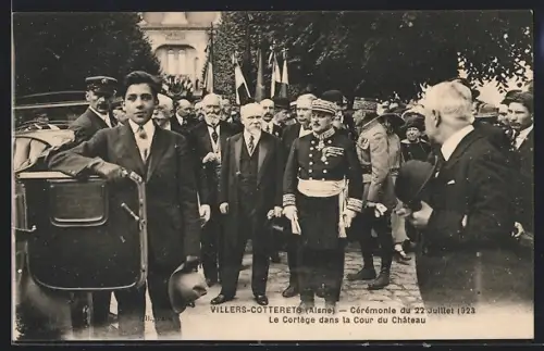 AK Villers-Cotterêts /Aisne, Cérémonie du 22 Juillet 1923, Le cortège dans la Cour du Château