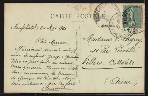 AK Neufchâtel-sur-Aisne, Rue des Fillettes avec habitants et bâtiments en pierres