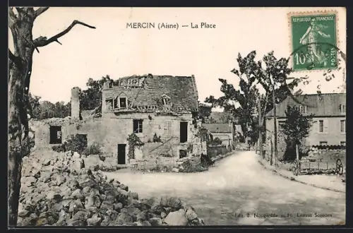 AK Mercin /Aisne, La Place