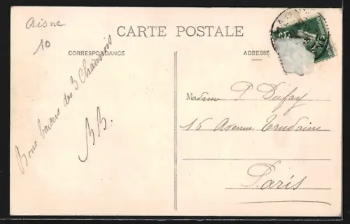 AK Chauny, Boulevard Gambetta avec enfants jouant dans l`allée arborée