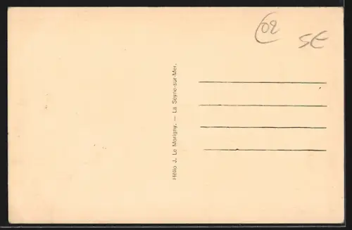 AK Saint-Quentin /Aisne, Hôtel Moderne et du Commerce avec voiture ancienne et personnel devant l`entrée