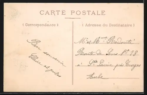 AK Condé-en-Brie, Grande Rue, La Halle