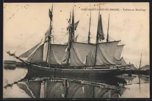 AK Port-Saint-Louis-du-Rhone, Voiliers au Mouillage