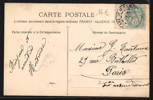 AK Istres, La Porte d`Arles avec groupe de personnes devant l`arche historique