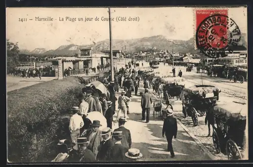 AK Marseille, La Plage un jour de Course, Côté droit