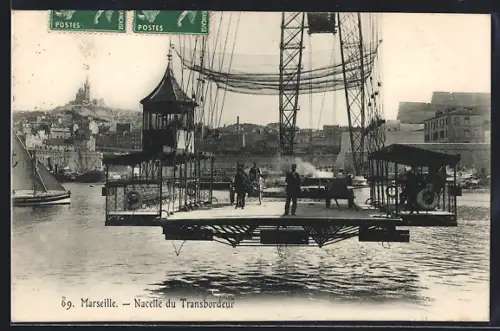 AK Marseille, Nacelle du Transbordeur avec vue sur la ville et le port
