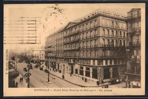 AK Marseille, Grand Hôtel Noailles et Métropole, Vue générale