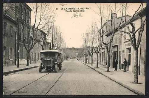 AK St-Antoine /B.-du-Rh., Route Nationale avec véhicule et piétons
