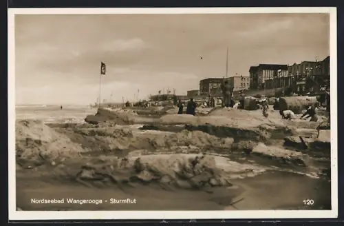 AK Wangerooge, Sturmflut, Strand mit flagge