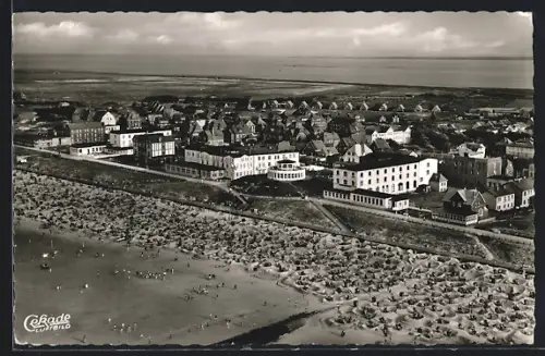 AK Wangerooge, Strand mit Ort vom Flugzeug aus