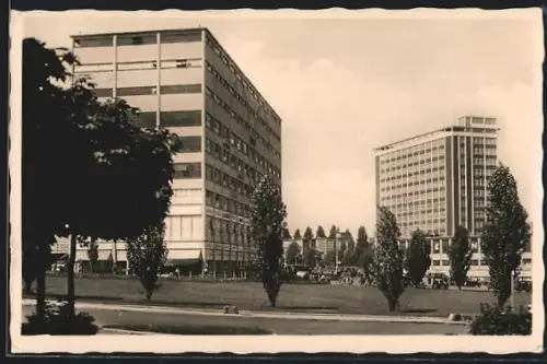 AK Zlin, Obchodni dum a spravni budova Batovych zavodu