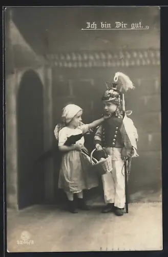 AK Junge in Uniform wird von Mädchen beschworen, Ich bin Dir gut, Kinder Kriegspropaganda