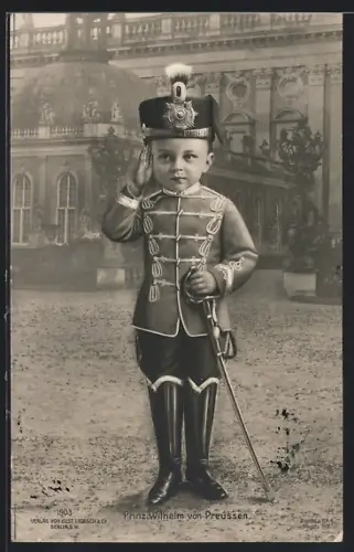 AK Der kleine Prinz Wilhelm in Husarenuniform