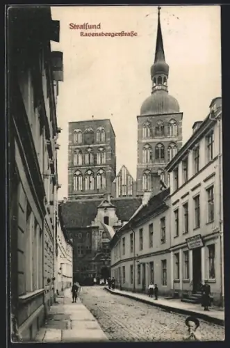 AK Stralsund, Partie in der Ravensbergerstrasse mit Möbel-Tischlerei