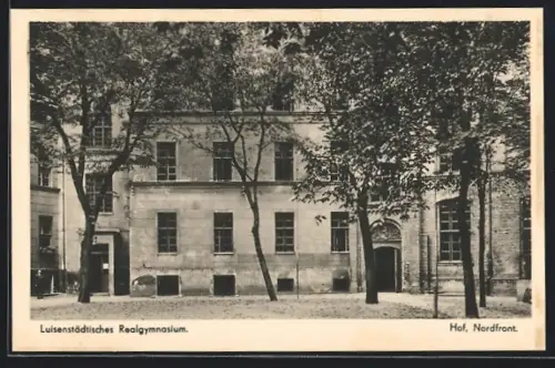 AK Berlin, Luisenstädtisches Realgymnasium, Sebastianstrasse 26, Hof, Nordfront