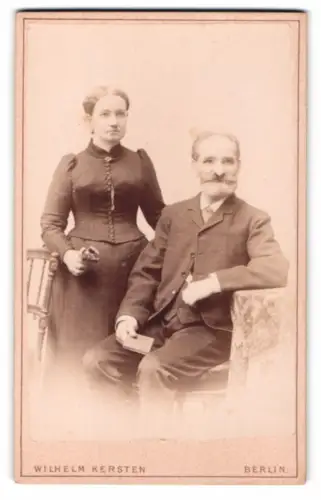 Fotografie Wilhelm Kersten, Berlin, Krausen-Str. 40, Porträt eines Paares