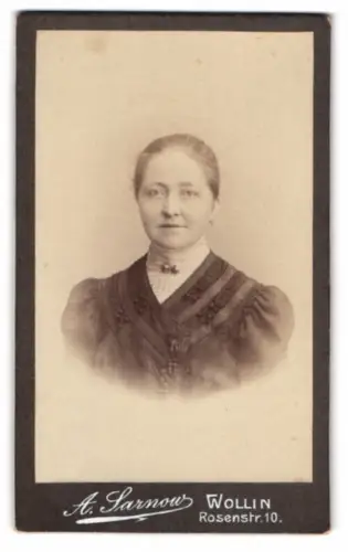 Fotografie A. Sarnow, Wollin, Rosenstr. 10, Porträt einer Dame
