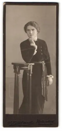 Fotografie P. Hildebrandt, Königshütte, Kaiserstrasse 24, Porträt einer Dame
