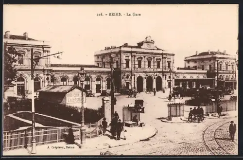 AK Reims, La Gare, Bahnhof