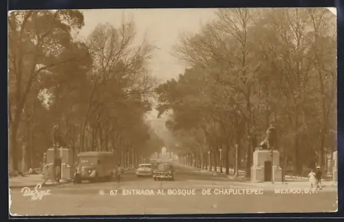 AK Mexico City, Entrada al Bosque de Chapultepec