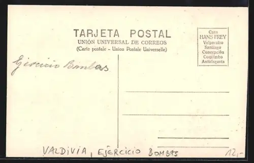 AK Feuerwehr bekämpft Brand