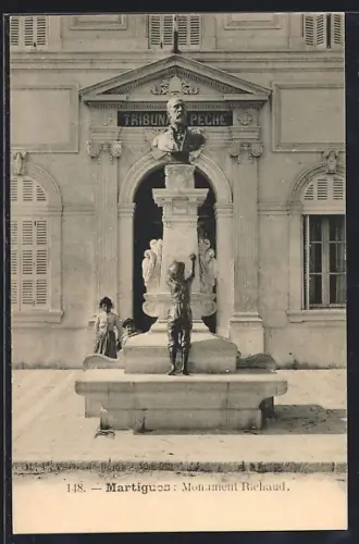 AK Martigues, Monument Richaud devant le Tribunal de Pêche