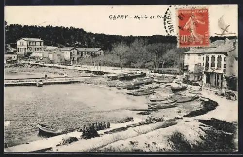 AK Carry, Mairie et Plage avec bateaux amarrés