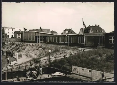 AK Wangerooge, Strandpromenade mit Strandcafé und Dünen