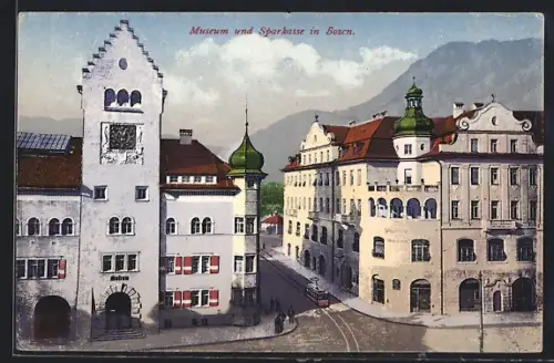 AK Bozen, Museum und Sparkasse mit Strassenbahn