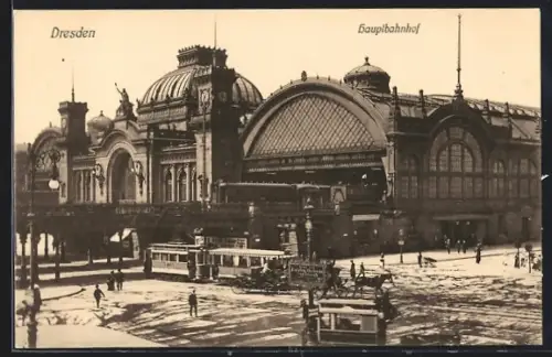AK Dresden, Hauptbahnhof mit Strassenbahn und Pferdekutschen