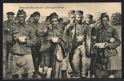 AK Kriegsgefangene Schottländer und Senegalschützen, Montage