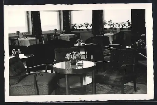 Foto-AK Wangerooge, Strandhotel Kaiserhof, Innenansicht des Speisesaals