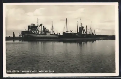 AK Wangerooge, Westanleger, Schiffe am Anleger