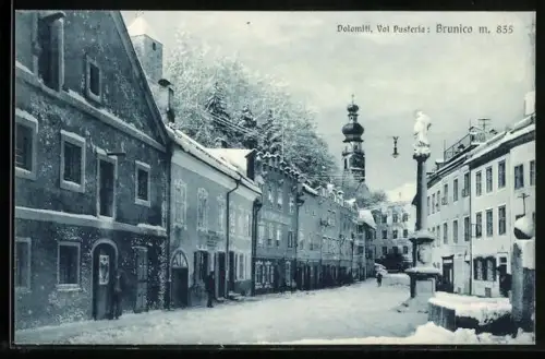 AK Brunico, Strasse im Winter, Dolomiti, al Pusteria