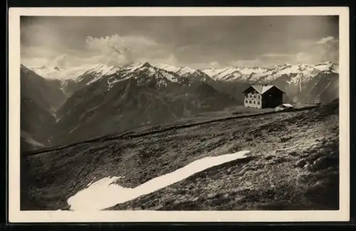 AK Wildkogelhaus, Hütte gegen die Hohen Tauern