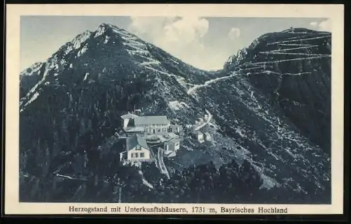 AK Unterkunftshäuser auf dem Herzogstand, Blick auf die Häuser