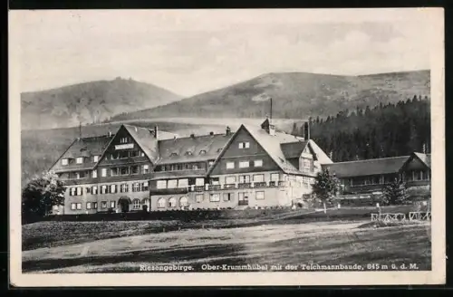 AK Teichmannbaude /Ober-Krummhübel, Blick zur Baude gegen die Berge