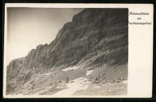 AK Adamekhütte im Dachsteingebiet, Blick zur Hütte am Berghang