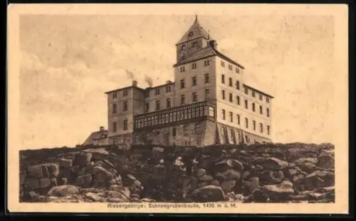 AK Schneegrubenbaude /Riesengebirge, Blick zur Baude