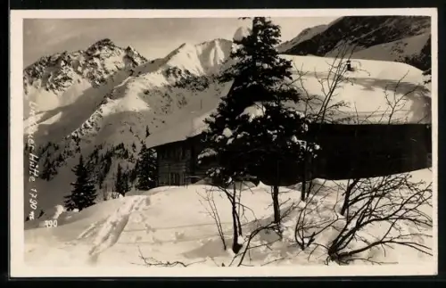 AK Lindauer Hütte, Berghütte im Schnee