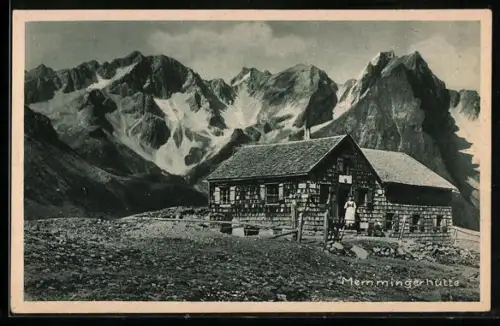 AK Memmingerhütte, Berghütte mit Freispitze und Grieselspitze
