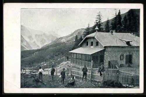 AK Klagenfurter Hütte mit Blick in die Berge