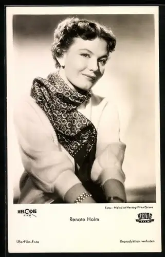 AK Schauspielerin Renate Holm mit modischer Kurzhaarfrisur