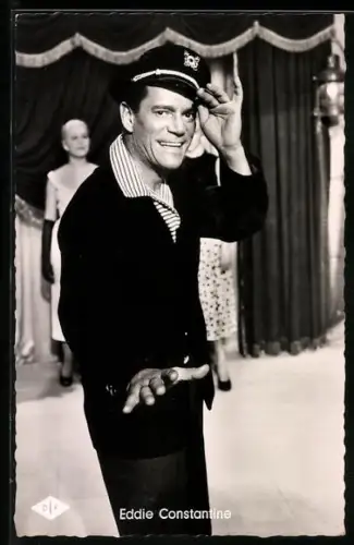 AK Schauspieler Eddie Constantine in dem Film Bonsoir Paris