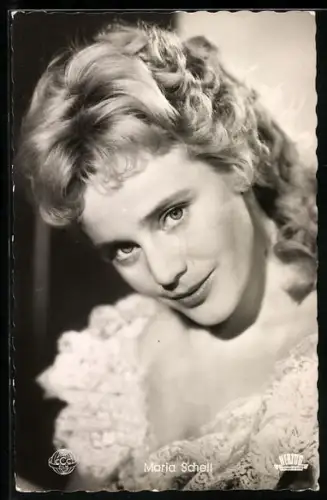 AK Schauspielerin Maria Schell in dem Film Liebe