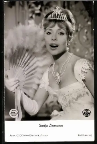 AK Schauspielerin Sonja Ziemann in dem Film Axel Munthe der Arzt von San Michele