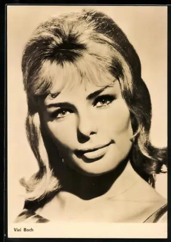 AK Schauspieler Vivi Bach mit aufmerksammen Blick