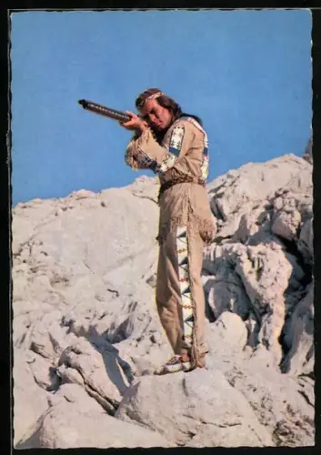 AK Schauspieler Pierre Briece in dem Film Unter Geiern