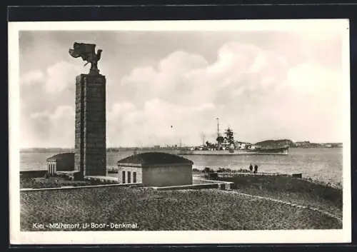AK Kiel-Möltenort, U-Boot-Denkmal, Kriegsschiff