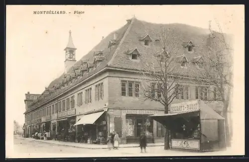AK Montbéliard, Place avec commerces et passants